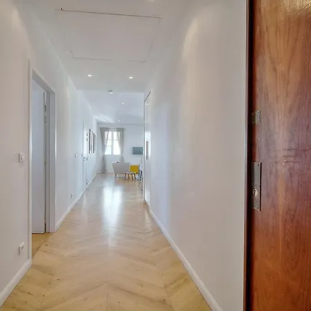 Ref 909 - Back Croisette - For Rent